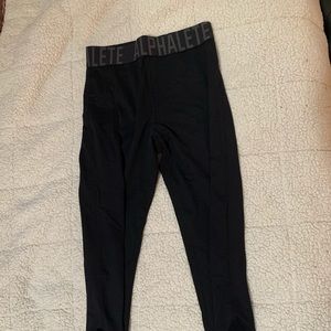 Alphalete cross cross crop legging
